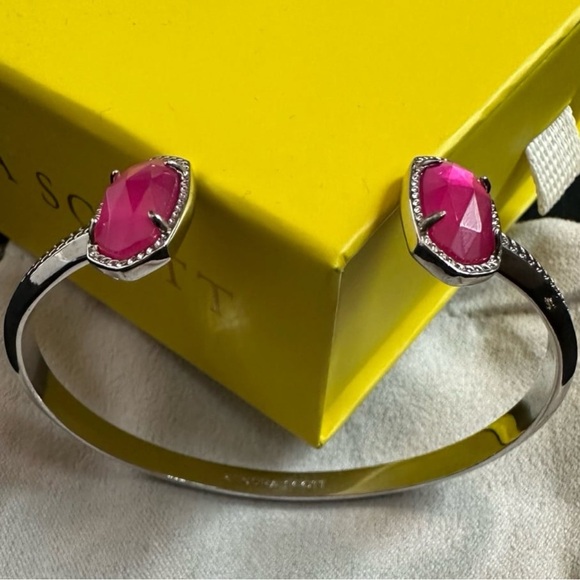 NWOT Kendra Scott Elton in Rhodium and Azalea Illusion bracelet - Picture 3 of 3